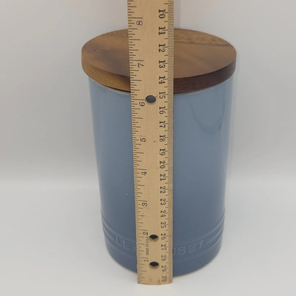 Le Creuset Chambray 26oz Stoneware Canister Wooden Lid Set x2 New Factory Second